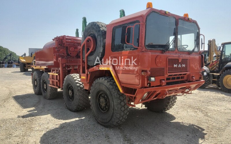 Skøn Kalkun Bungalow Man KAT 1 Vehículos especiales GRUE ATLAS K4300M5 10 tonnes + CITERNE  CARBURANT 3.500 litres Africa Low price! es2633