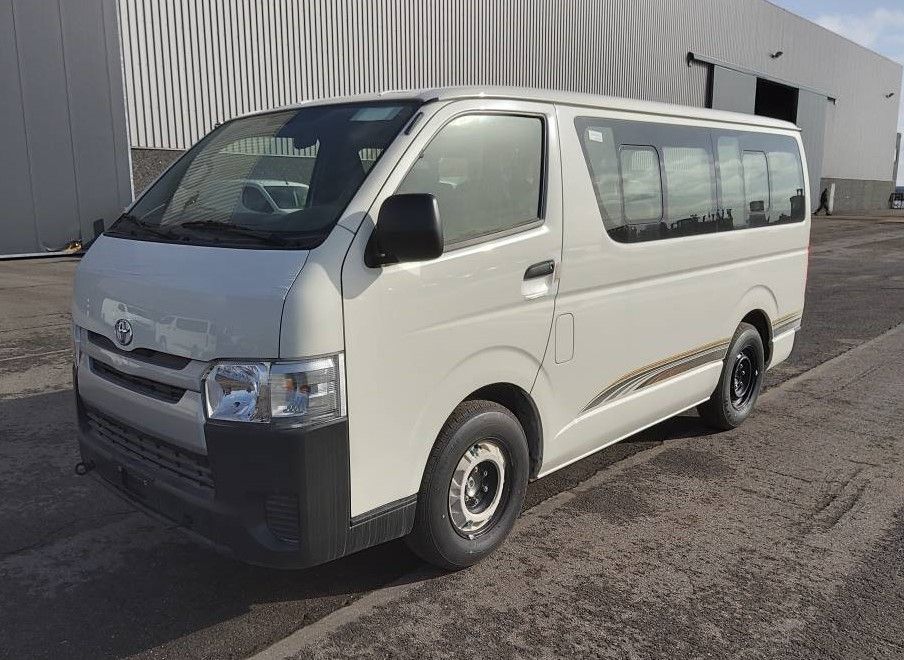 Тойота хай эйс. Хайс расход бензина. Toyota hiace 2005. Тойота hiace regius 1999. Норма расхода топлива тойота рав 4.